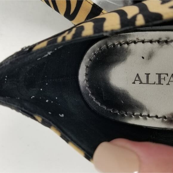 Alfani Heidi Animal Print Heels Mustard Black Tiger Stripe Peep Toe Pumps Sz 9.5 - Picture 10 of 12